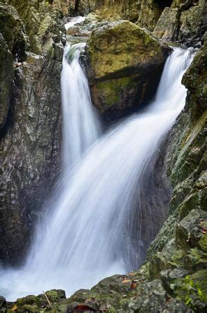 sungkilaw falls